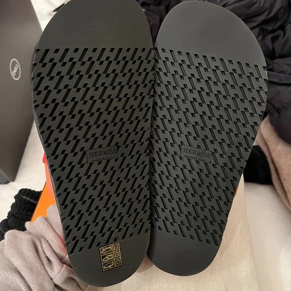 Hermes Chypre Sandals - Picture 3 of 7